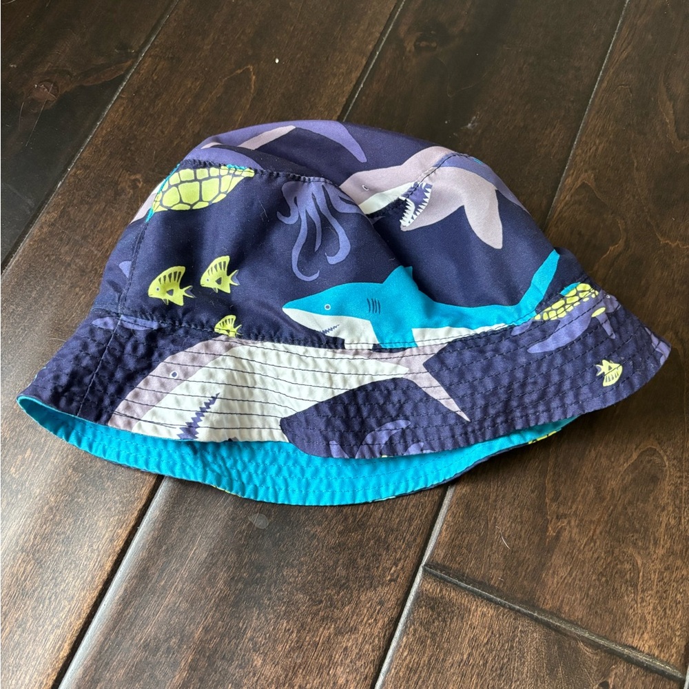 5/$25 Kids reversible bucket hat 2-4T